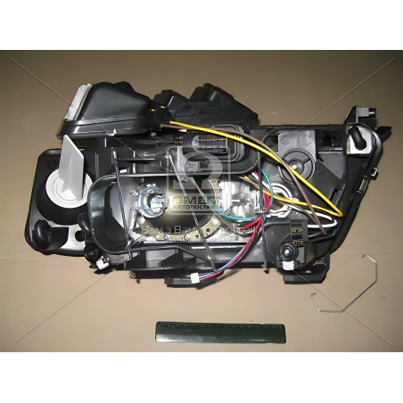 ➤ Фара пра. AUDI A6 01-05 (вир-во TYC) 20-A405-05-2B