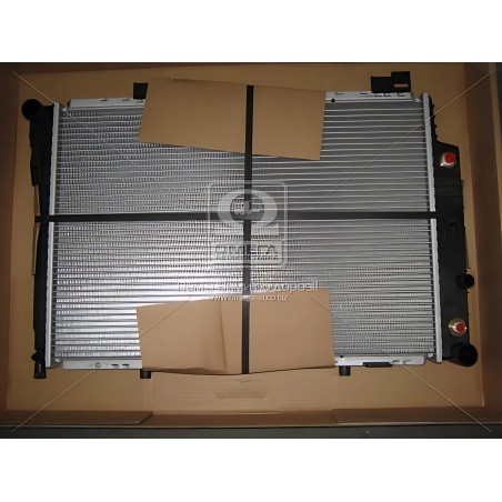 ➤ Радіатор охолодження MERCEDES C-CLASS W 202/ CLK-CLASS W 208 (вир-во Nissens) 62756A