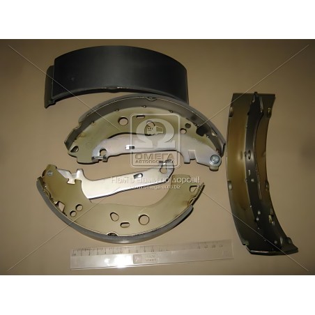 ➤ Колодка гальм. барабан. FORD TRANSIT CONNECT задн. (вир-во LPR) 08550