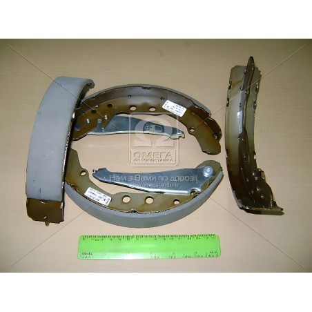 ➤ Колодка гальм. барабан. AUDI 100, VW PASSAT, задн. (вир-во Bosch) 0 986 487 281
