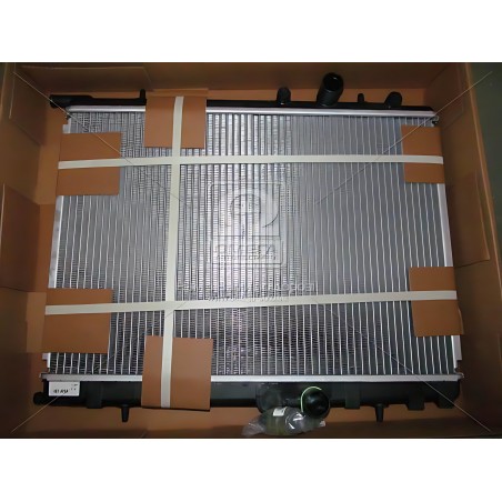 ➤ Радіатор охолодження CITROEN BERLINGO, С4/PEUGEOT PARTNER, 206 (вир-во NRF) 53424