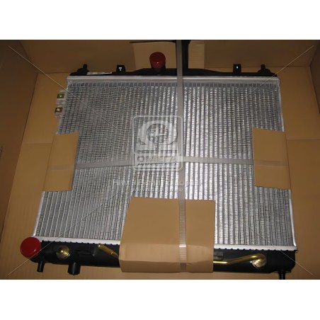 ➤ Радіатор охолодження HYUNDAI GETZ (TB) (02-) 1.4 АТ (вир-во Nissens) 67496