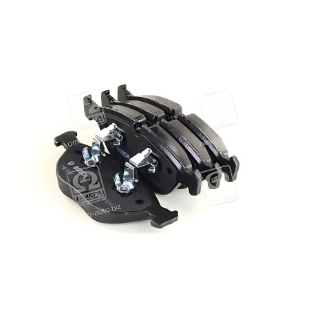 ➤ Колодка гальм. диск. MB C-CLASS, VW GOLF V передн. (вир-во Bosch) 0 986 424 649