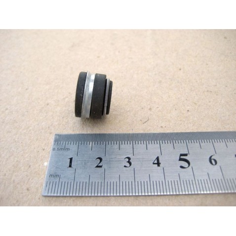 240-1007020 Манжета клапана Д-240, 243, 245, 260 фото від Мотор-Агро Харків Україна