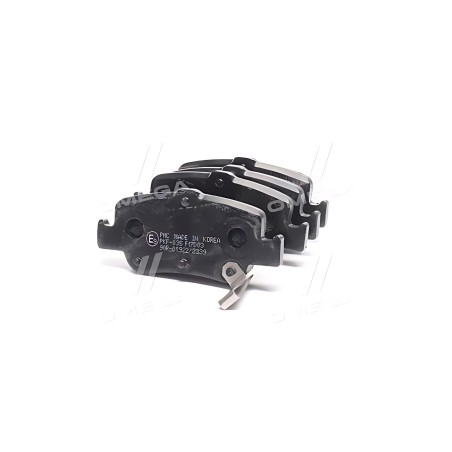 ➤ Колодки гальм. TOYOTA AURIS 09 - задн. (вир-во PARTS-MALL) PKF-035