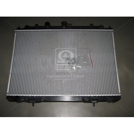 ➤ Радіатор охолодження NISSAN X-TRAIL (T30) (01-) 2.0/2.5i (вир-во Nissens) 68705A