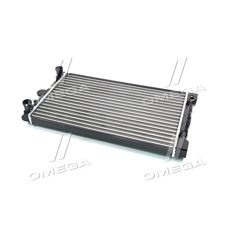➤ Радіатор охолодження VW PASSAT B3 (88-) 1.6/1.8 (вир-во Nissens) 651741