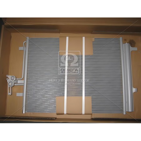 ➤ Радіатор кондиціонера FORD MONDEO IV (07-) (вир-во Nissens) 940043