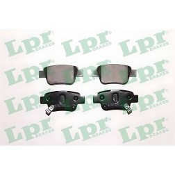 ➤ Колодка гальм. диск. TOYOTA AVENSIS (T22, T25) задн. (вир-во LPR) 05P1113