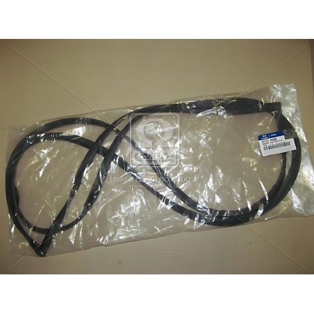 ➤ Молдінг скла заднього Hyundai Accent 11-/Solaris 10- (вир-во Mobis) 871311R000