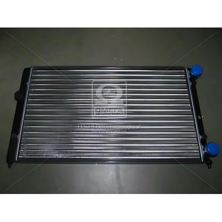 ➤ Радіатор охолодження двигуна VW Golf 91- (вир-во NRF) 529501