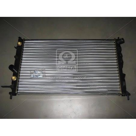 ➤ Радіатор охолодження OPEL VECTRA B (95-) 1.4-2,2 АТ (вир-во Nissens) 630771
