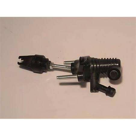 ➤ Циліндр зчеплення робочий TOYOTA AVENSIS, CAMRY, RAV4 2,0-2,4 00-11 (Вир-во AISIN) CRT-082