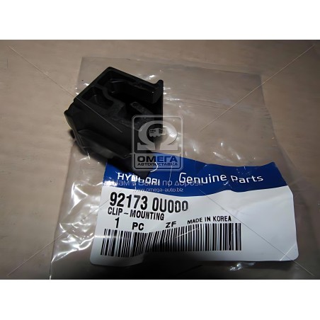 ➤ Кліпса кріплення фари Hyundai Accen/SB 11 11-/Solaris 10-/Kia Rio 11- (вир-во Mobis) 921730U000