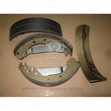 ➤ Колодка гальм. барабан. DAEWOO, OPEL KADETT D/E задн. (вир-во LPR) 04650