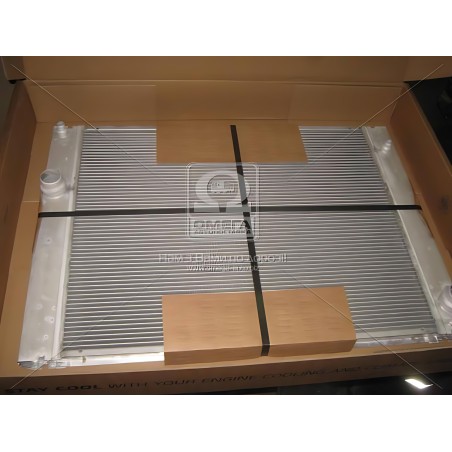 ➤ Радіатор охолодження BMW 5 E60-E61/7 E65-E66-E67-E68 (01-) AT (вир-во Nissens) 60772