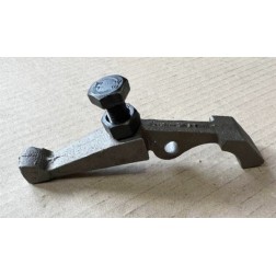 СШ20.21.030 Важіль віджимний Т-16 з регулювальним болтом фото від Мотор-Агро Харків Україна