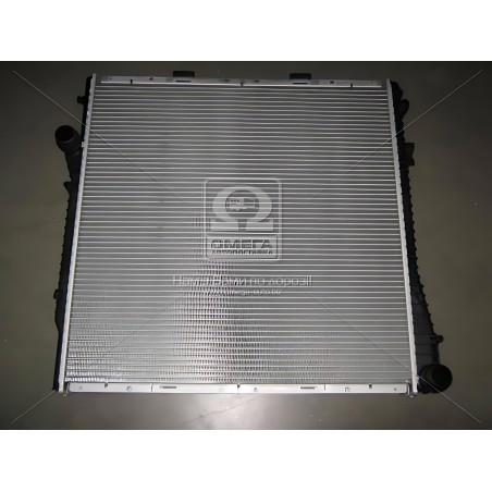 60787A Радіатор охолодження BMW X5 E53 (00-) 3.0-4.8i (вир-во Nissens) фото від Мотор-Агро Харків Україна