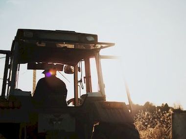 Запчастини на кабіну і навісне обладнання тракторів моделей Т-16 і Т-25